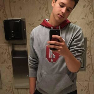 Meet your Posher, Quinton